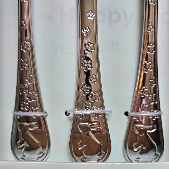 Oneida Bunny Hop Flatware NEW 12 pc. Service for 4 - Picture 1 of 3